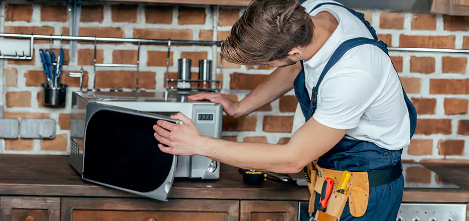 In-Home Microwave Repair in Pittsfield