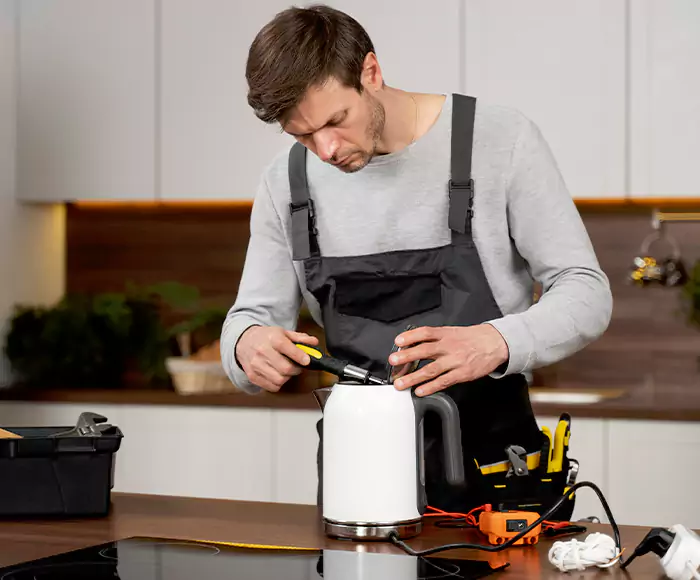 Skilled Blender Technicians: Your Small Appliance Repair Experts for Pittsfield, MA